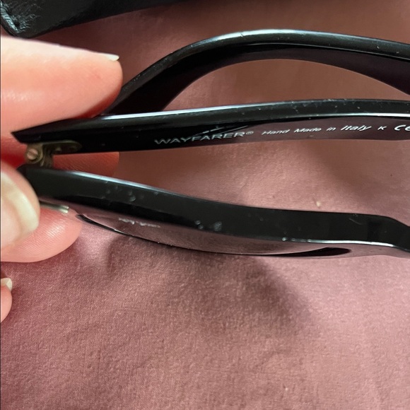 Ray-Ban Classic Black Wayfarer Sunglasses with Case/New Dust Cloth - Picture 3 of 10